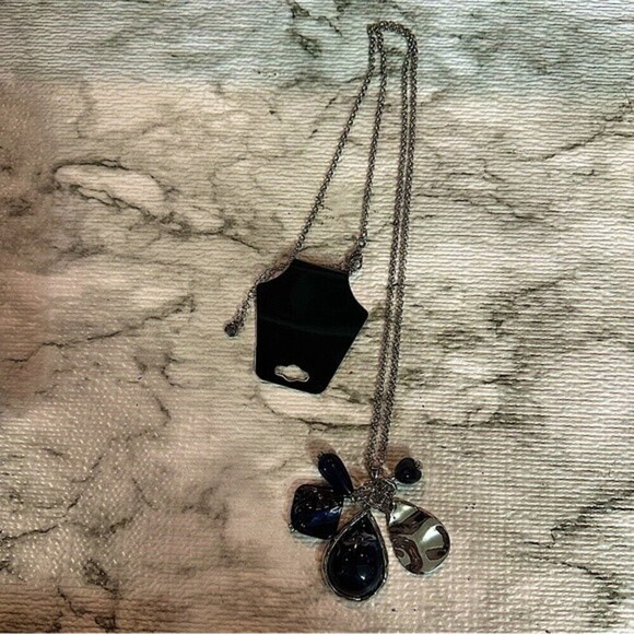 C Est.1946 Fashion Silver Tone Cluster Charm Pendant Statement Necklace - Picture 1 of 10